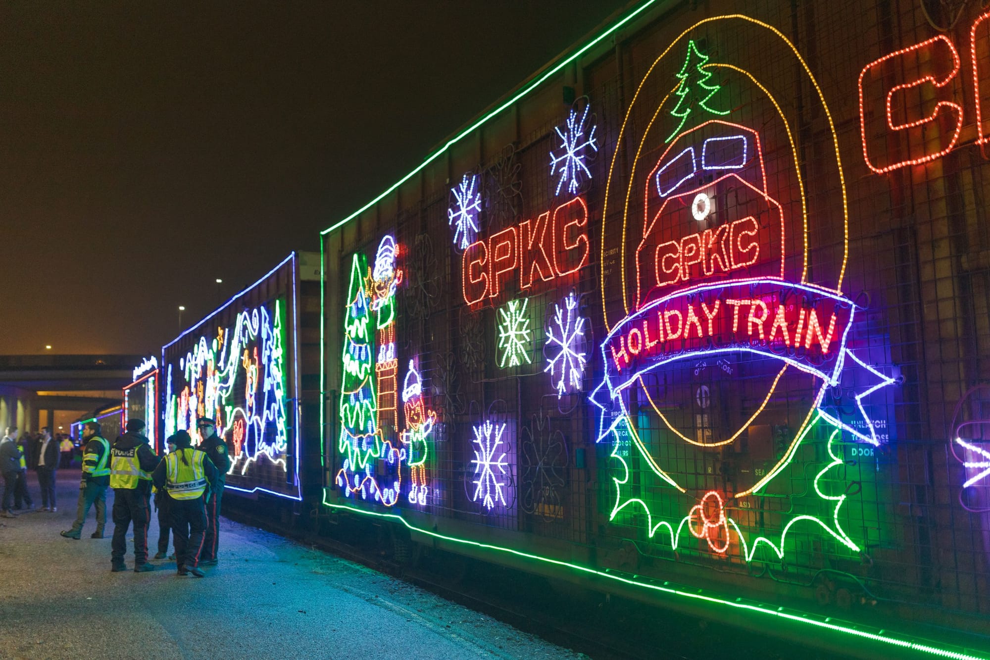 Holiday Train Ushers In Holiday Spirit
