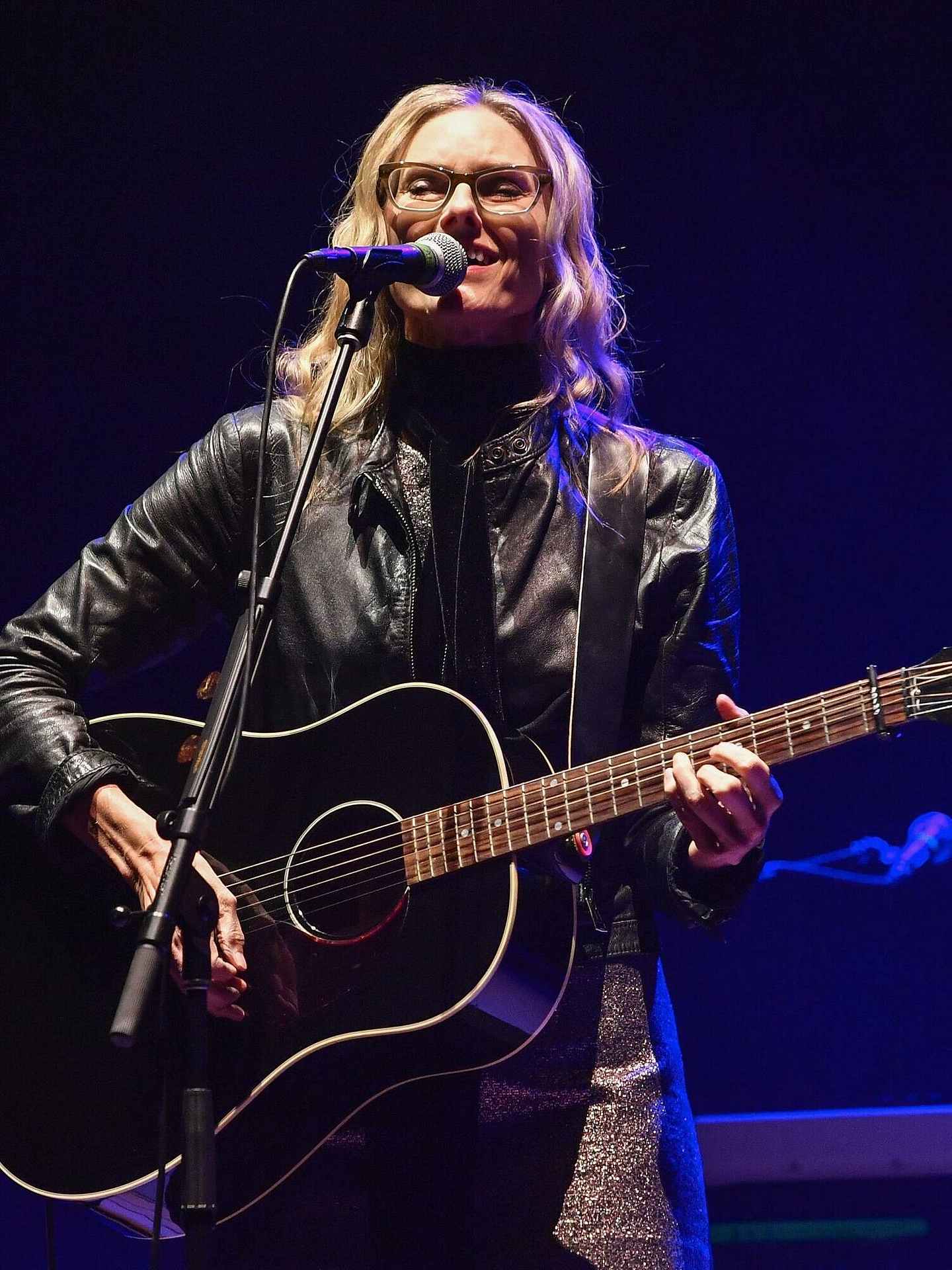 Aimee Mann’s No-Nonsense Honesty Ages With Grace