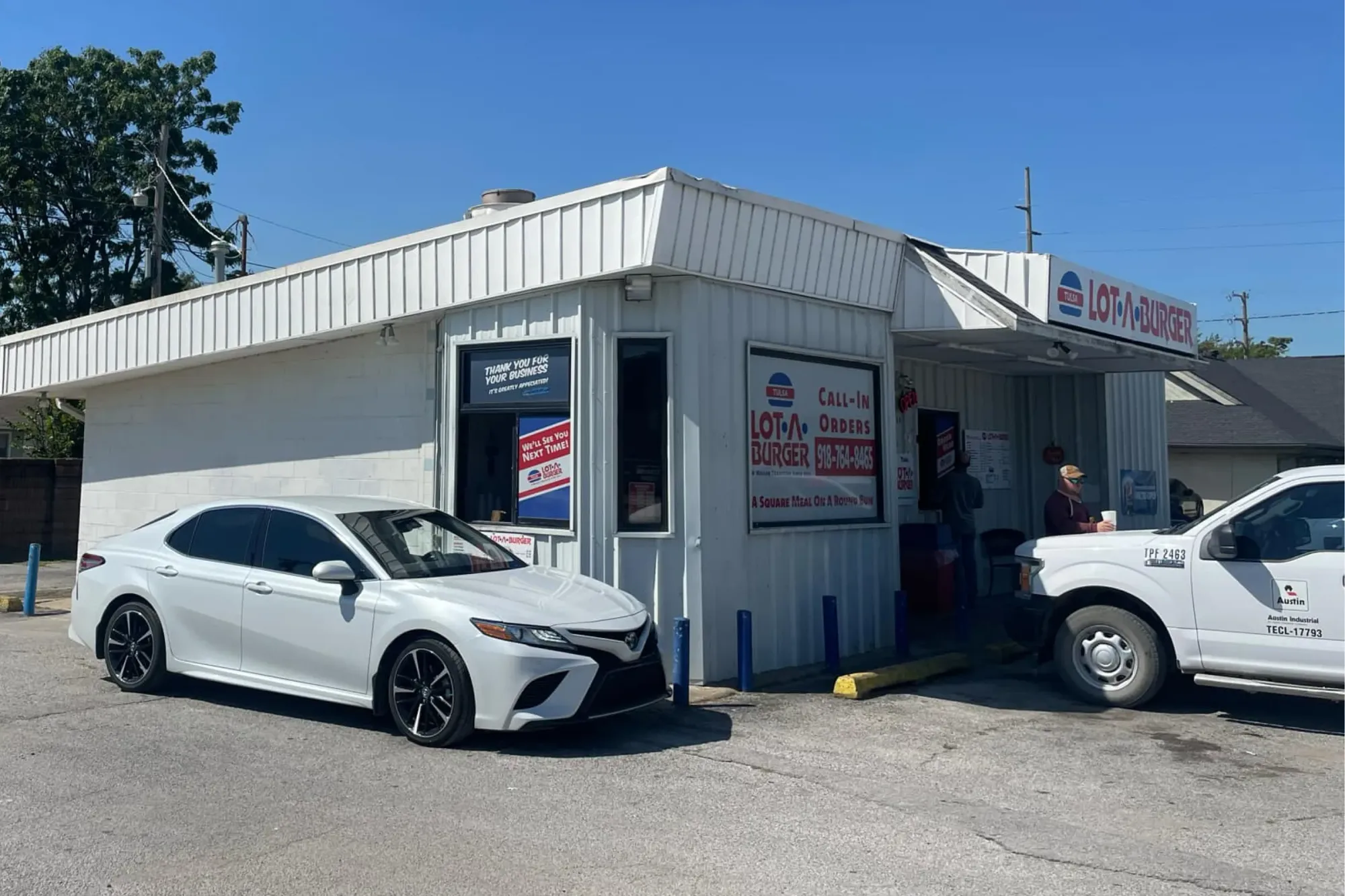 Lot-A-Burger Staves Off Extinction