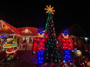 As A Theatre Critic, I’ve Ranked Tulsa’s Holiday Lights Shows By—What Else?—Drama
