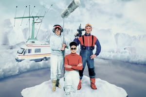 "Dimanche" In The Apocalypse, With Puppets