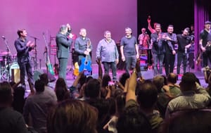 Clapping With and For the Gipsies